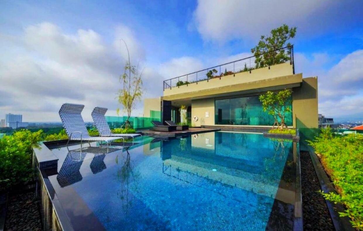 The Astra Suites チエンマイ エクステリア 写真