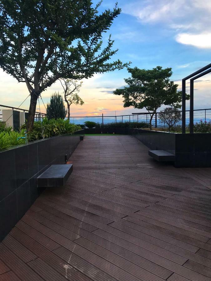 The Astra Suites チエンマイ エクステリア 写真