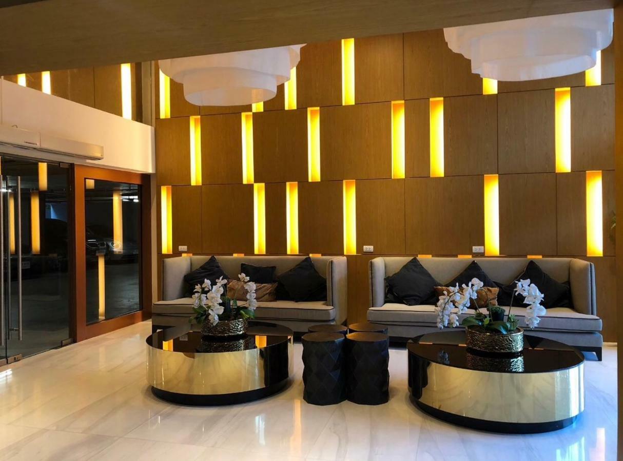 The Astra Suites チエンマイ エクステリア 写真